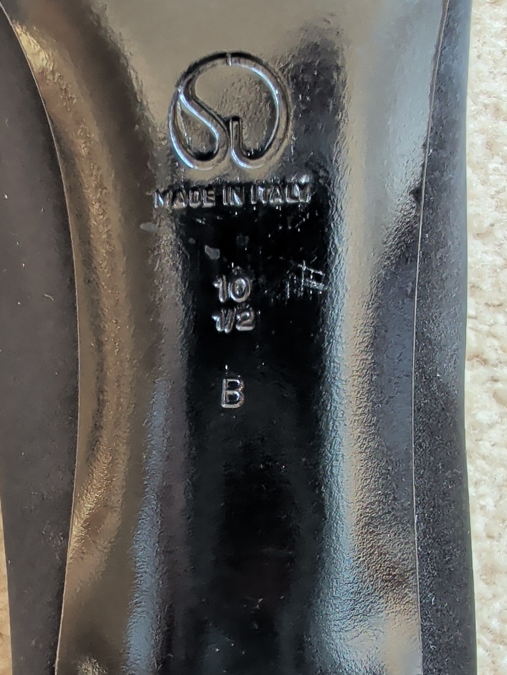 Pretty Black Satin Saint John Pumps - Picture 3 of 3